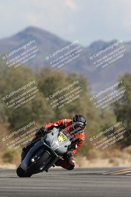 media/Oct-13-2025-Moto Forza (Mon) [[a66d839500]]/2-A Group/Session 4 Turn 7/